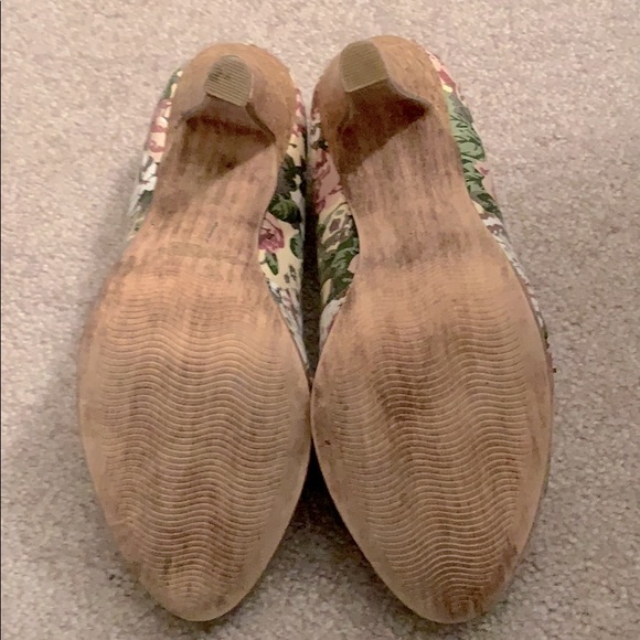 Floral heels - Picture 3 of 4
